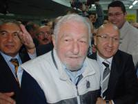 Alkışlar Süleyman Seba'ya
