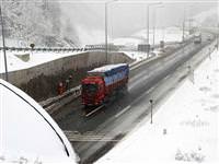 2 tır Bolu tünelini kapattı