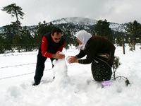 Muğla'ya mevsimin ilk karı düştü
