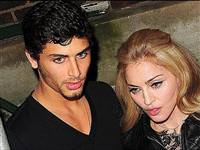 Madonna ex-aşkına geri mi dönüyor?