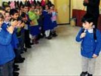 Alkışlarla karşılandı