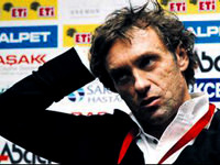 Doll, Harbuzi'yi idmandan kovdu