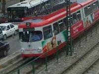 İnşaat işçisi tramvayın altında ezildi