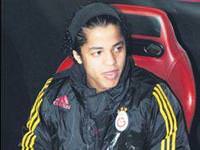 Dos Santos 'fos' çıktı