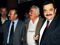 Delegeler kongre dönüşü kaza geçirdi