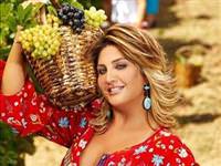 Sibel Can halıya devam