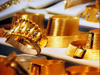 Çeyrek altın 100 liraya koşuyor