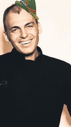 Karısının sütünden peynir yaptı