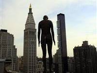 İnsan boyunda heykeller!