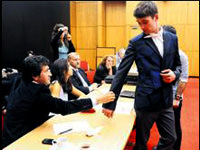 İngiliz üniversitesi Tween için tasarladı