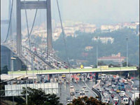 Az yakan otomobile köprü geçişi bedava