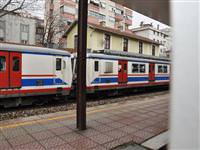 Trenin çarptığı kadın öldü!