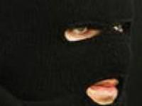 Maskeli grup üniversiteye girdi