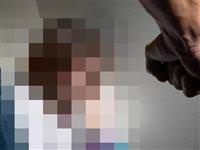 Tartıştığı eşini taşla öldürdü