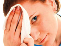 Aşırı terleme kişilik gelişimini olumsuz etkiliyor