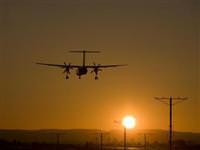 Yolcu uçağı pistten çıktı