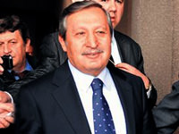 Gerçeker de Bakan istiyor