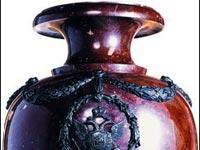 İki ülkeyi bağlayan vazo!