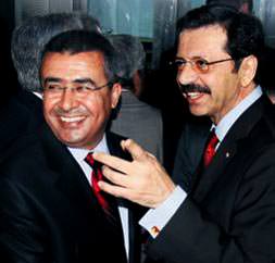Asansörde kaldılar