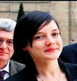 Reiss 10 ay sonra ülkesinde