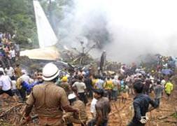 Uçak kazasında 8 kişi kurtuldu