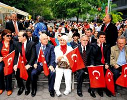 New York’ta Türk karnavalı