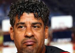 Frank Rijkaard onu istiyor