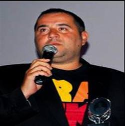 Yanlış anons dilinde!