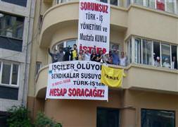 Eylemdeki işçiler gözaltında