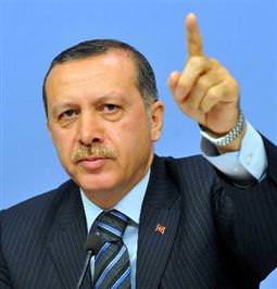 Başbakan Erdoğan, Şili'den ayrıldı