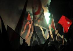 Türkler İsrail'e saldırdı!