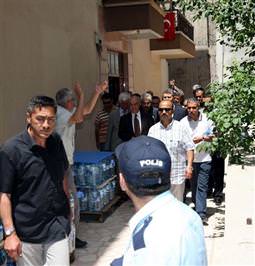 Seyfi Oktay'ın bürosunda arama
