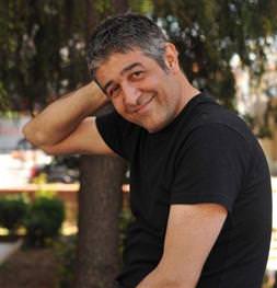 Murat beni kullanıyor