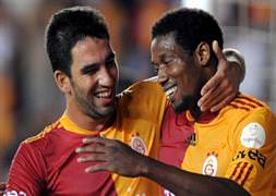 Galatasaray'da bir yolcu daha!
