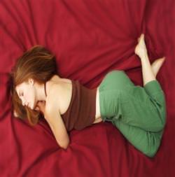 Uykusuzluk çekenler konuşarak rahatlıyor