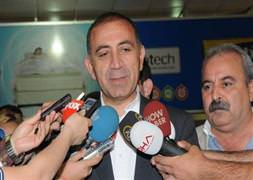 İstanbul Gürsel Tekin'e başkaldırdı