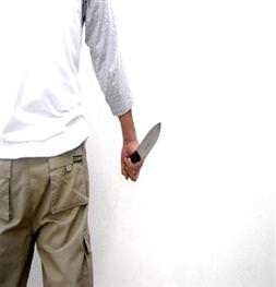 İzmir'de bıçaklı kavga