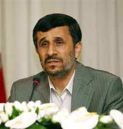 Ahmedinejad: "Karar değersiz"