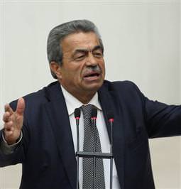 Kamer Genç beyin ameliyatı oldu