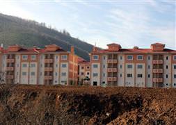 Hasarlı evi veren yerine yenisini alacak