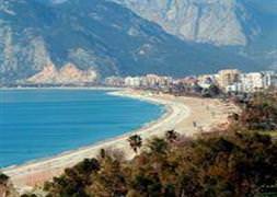 Turistler Antalya'ya sadakatle bağlı