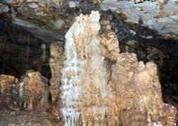 Bu mağara görenleri büyülüyor