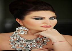 Sibel Can'ın yüzü güldü