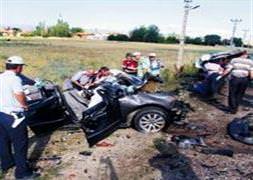 Uyuyan şoför aileyi yok etti