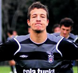 Batuhan yine olayların içinde