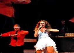 'Türk Shakira' Mısır'ı fethetti