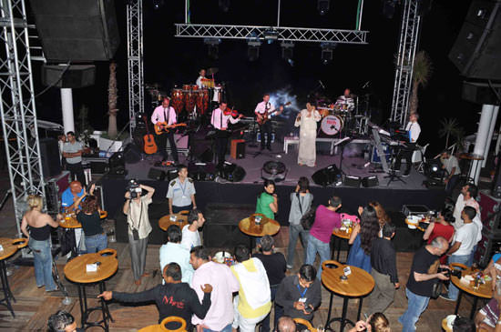 Işın Karaca'ya seyirci şoku-1