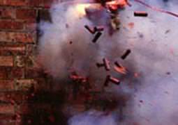 Pakistan'da bombalı saldırı