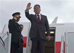 Abdullah Gül tehlike atlattı