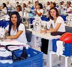 Yabancı işçiler cirit atıyor